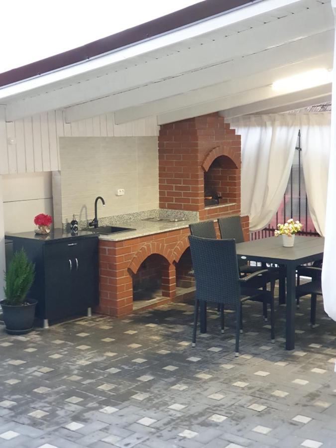 Ferienwohnung Casa Luisa Călimăneşti Exterior foto