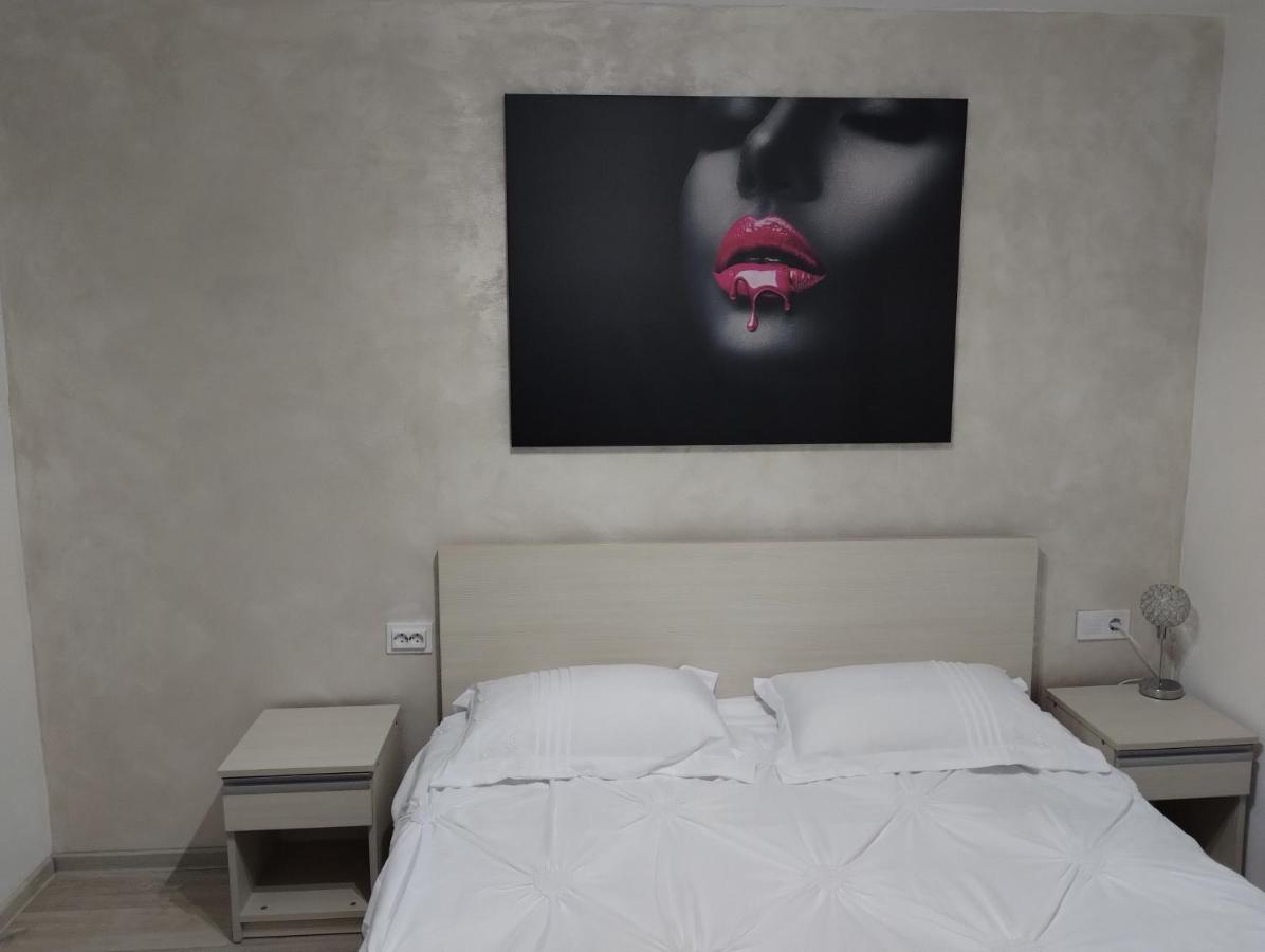 Ferienwohnung Casa Luisa Călimăneşti Exterior foto