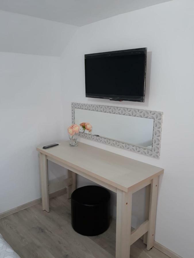 Ferienwohnung Casa Luisa Călimăneşti Exterior foto